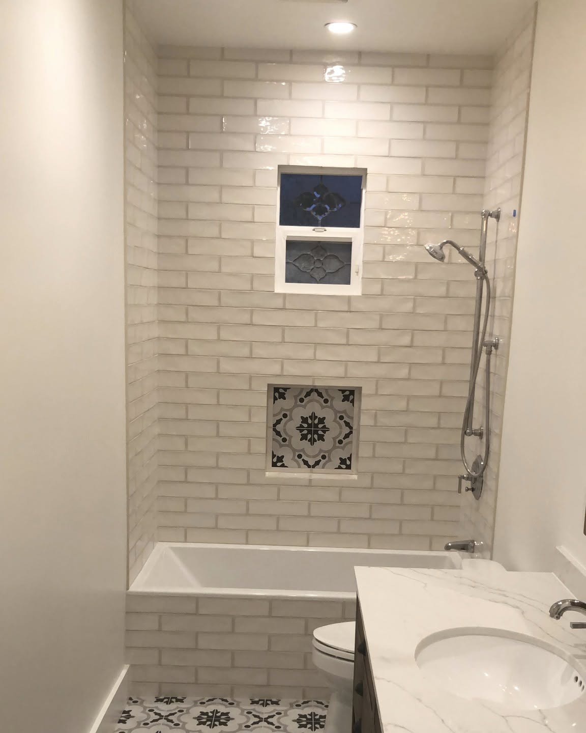 Classic Subway Tub Surround